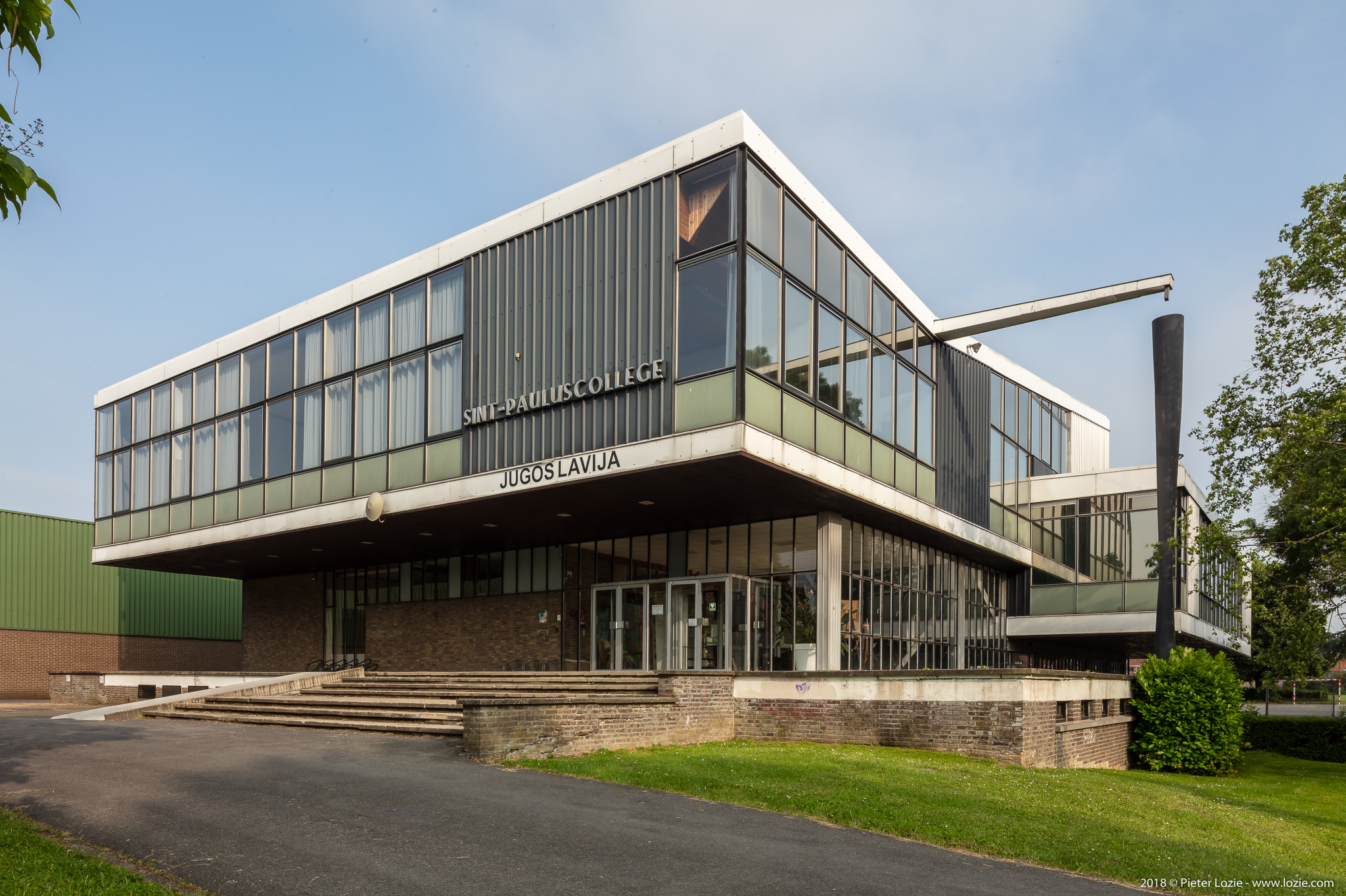 (c)www.lozie.com_Yugoslavia_World_Expo_58_Pavilion__DSR9626